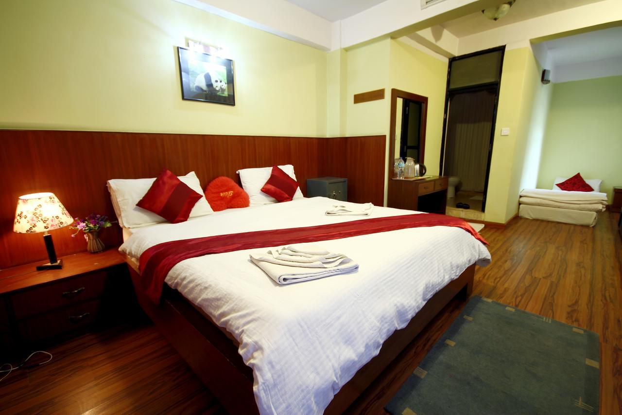 Classic Nepal Hotel Kathmandu Buitenkant foto